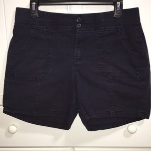 Gloria Vanderbilt Navy Blue Bermudas Shorts